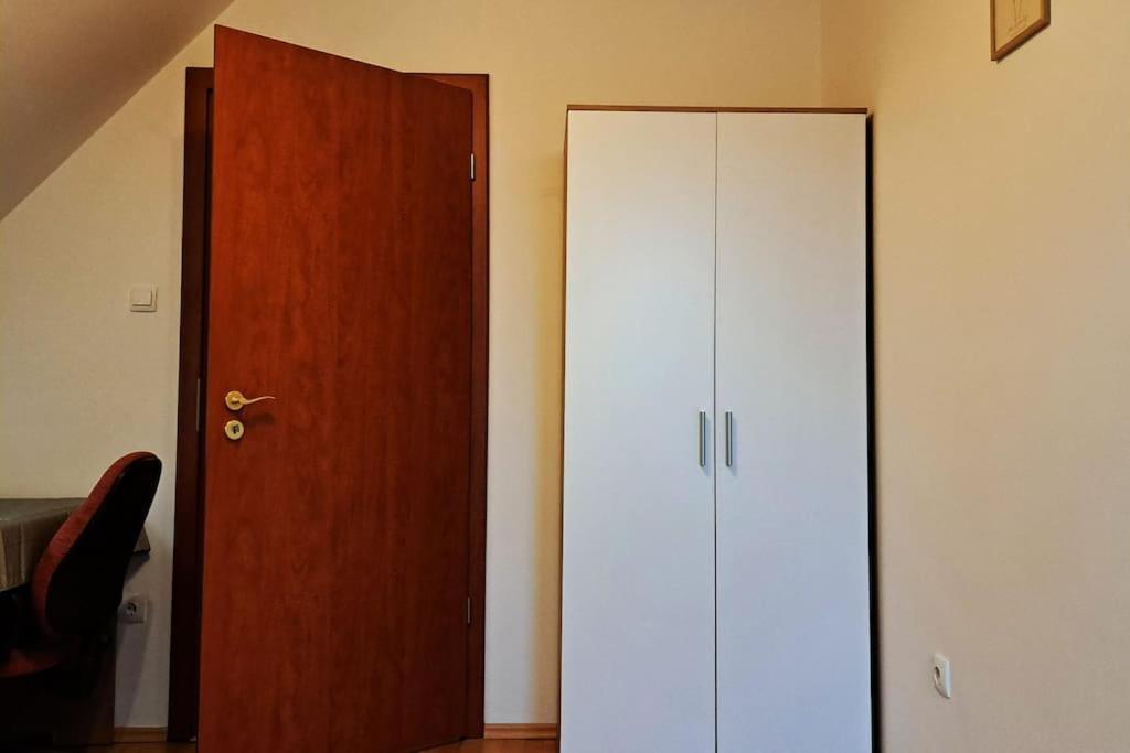 Zoeld Orom Apartman Lakas Göd Εξωτερικό φωτογραφία